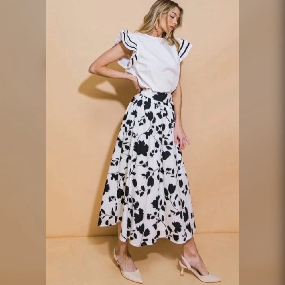 Black & White Floral Poplin Midi Skirt - Picture 4 of 5